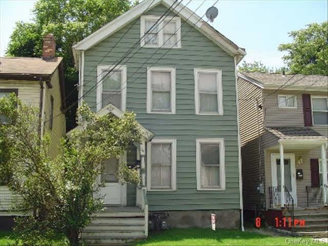 54 Thompson St unit 2, Poughkeepsie, NY 12601 - photo 1