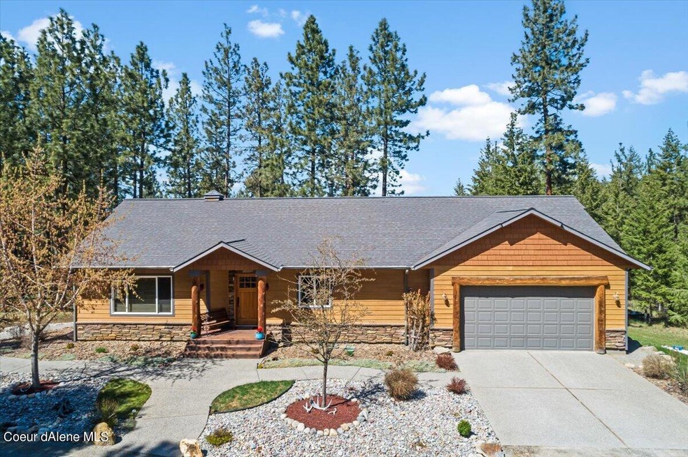 01-Aerial front of home