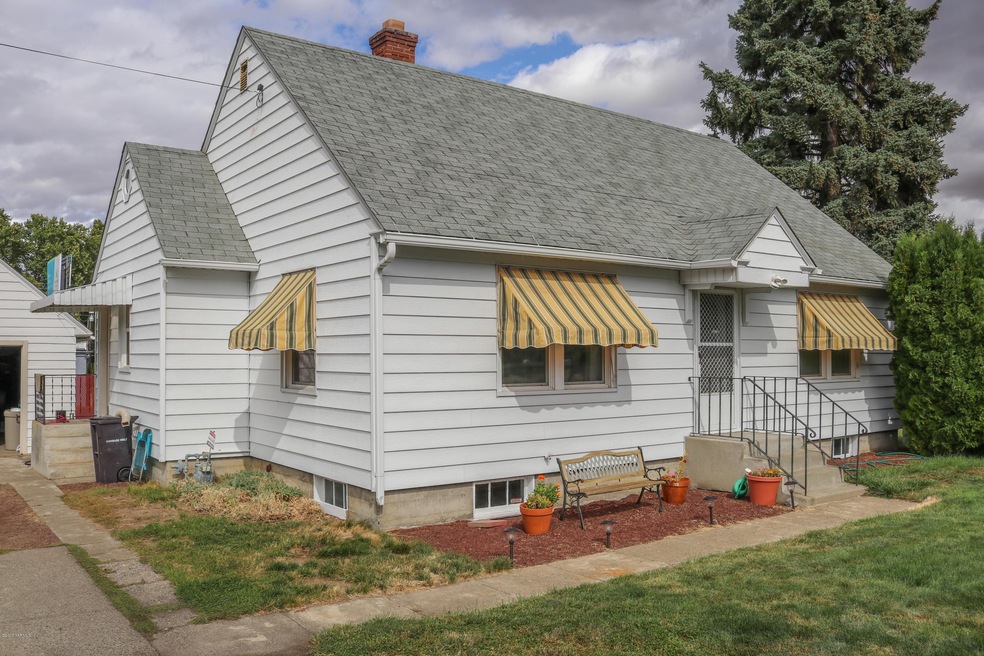 109 1/2 N 36th Avenue - Yakima, WA 98902