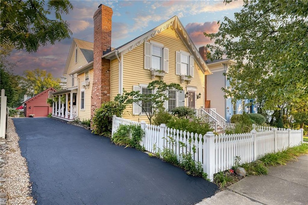 Welcome to 38 Aurora Street in Hudson!