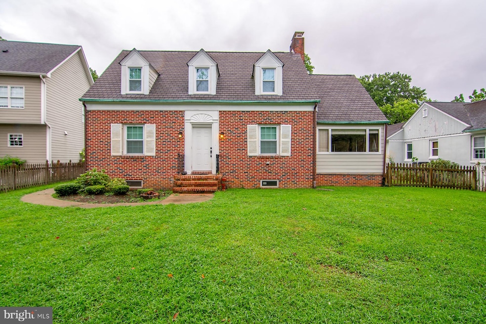 1916 Thomas Dr, Annapolis, MD 21409 - photo 1