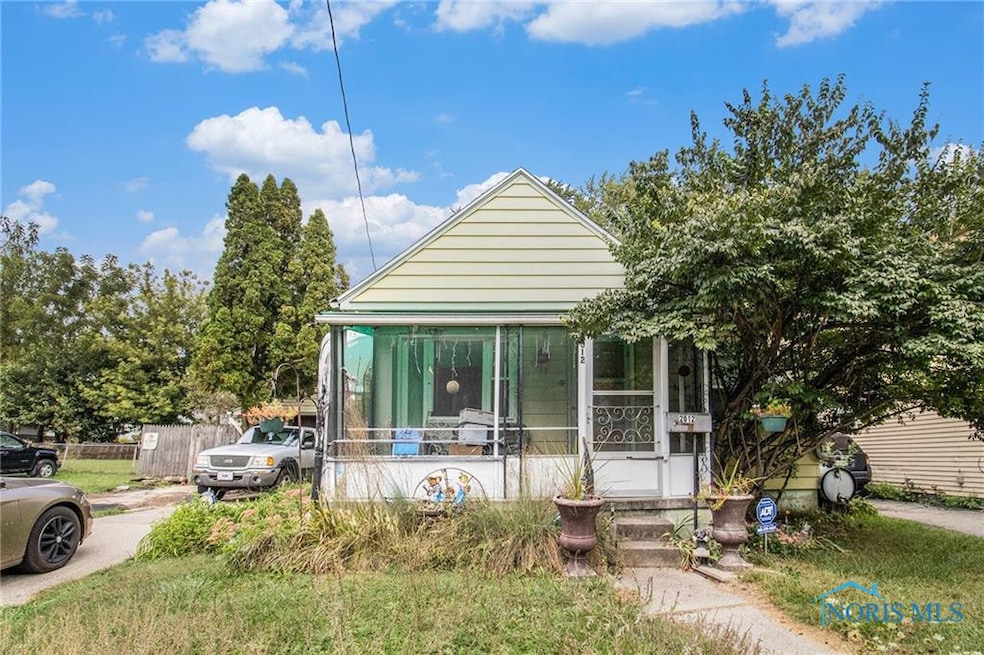 2012 Berdan Ave, Toledo, OH 43613 - photo 1