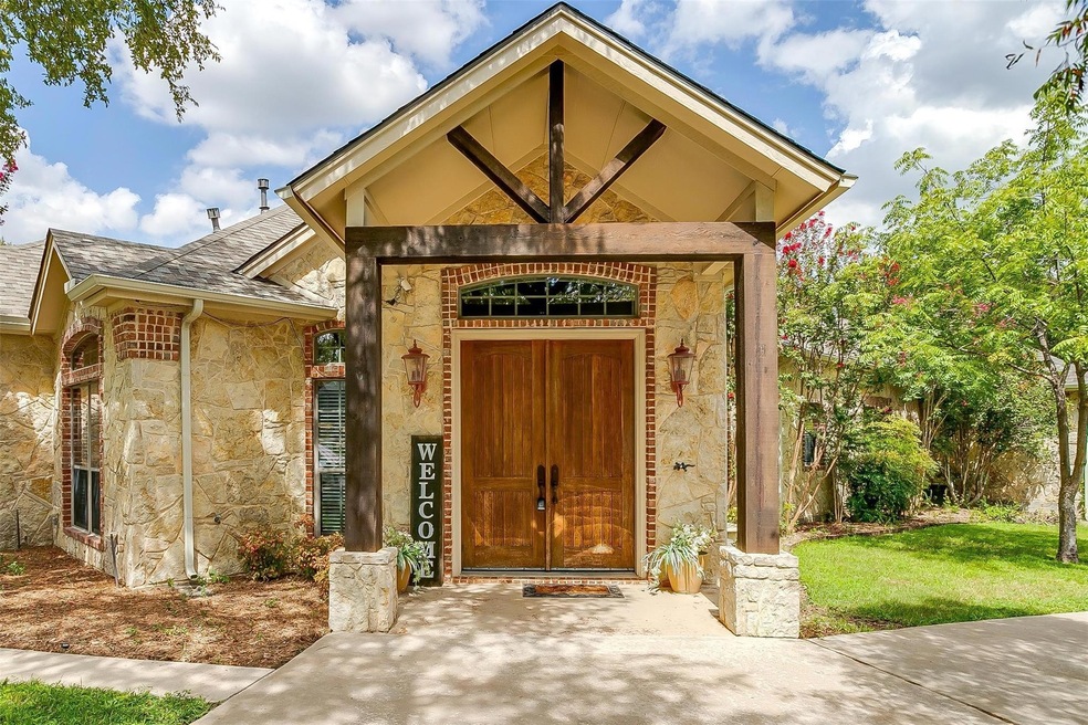 1617 Briar Dr, Bedford, TX 76022 - photo 1