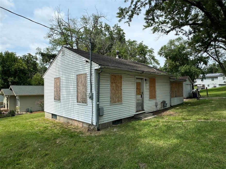 1201 Evans St, Des Moines, IA 50315 - photo 1