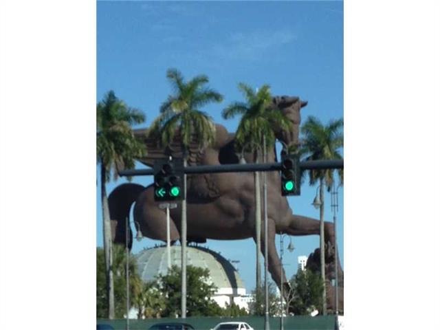 215 SE 3rd St unit 304B, Hallandale Beach, FL 33009 - photo 1