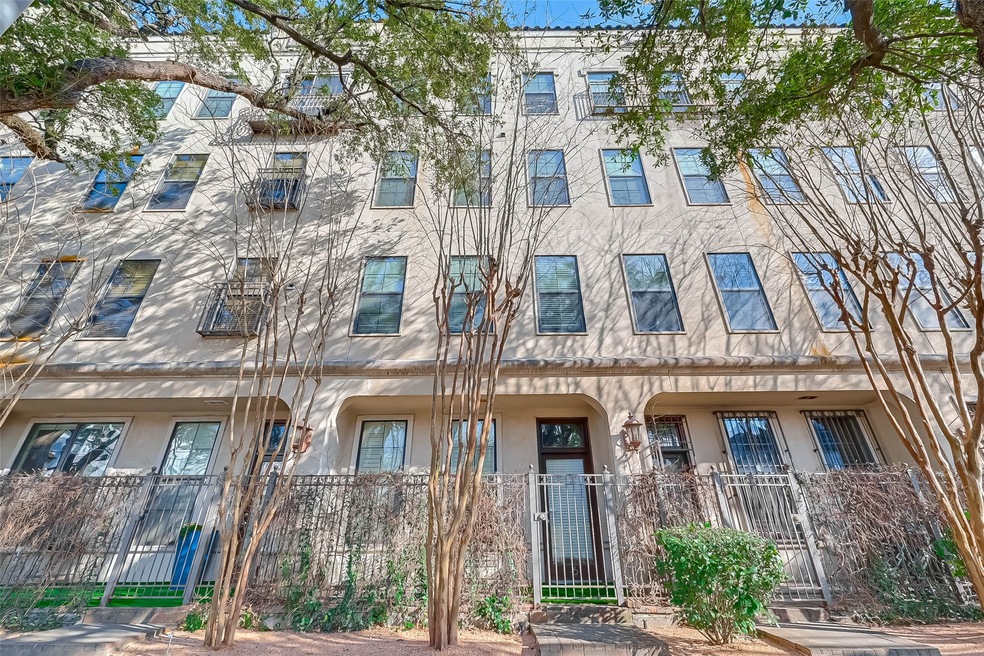 1602 Elgin #13.