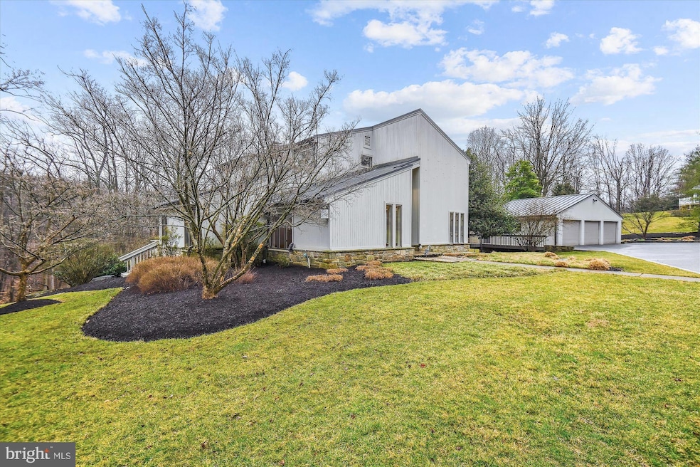 19 Brook Farm Ct, Cockeysville, MD 21030 - photo 1