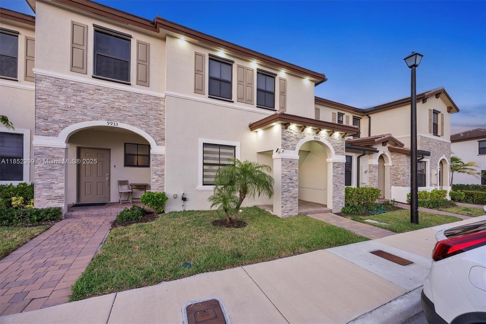 Under Contract $452,000