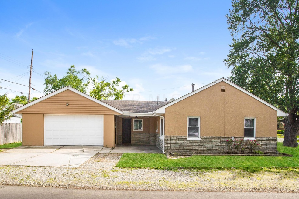 262 Fernhill Ave, Columbus, OH 43228 - photo 1