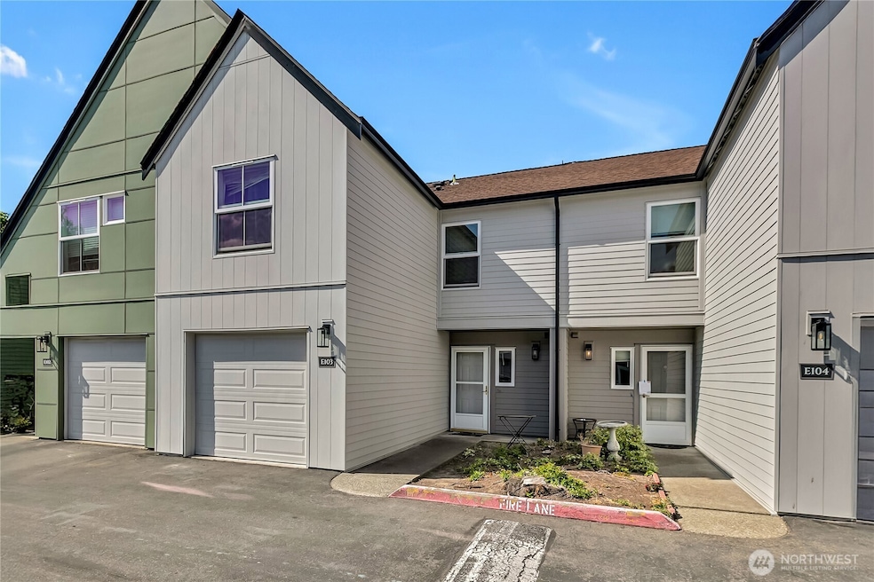 6706 S 239th Place unit E103, Kent, WA 98032 - photo 1