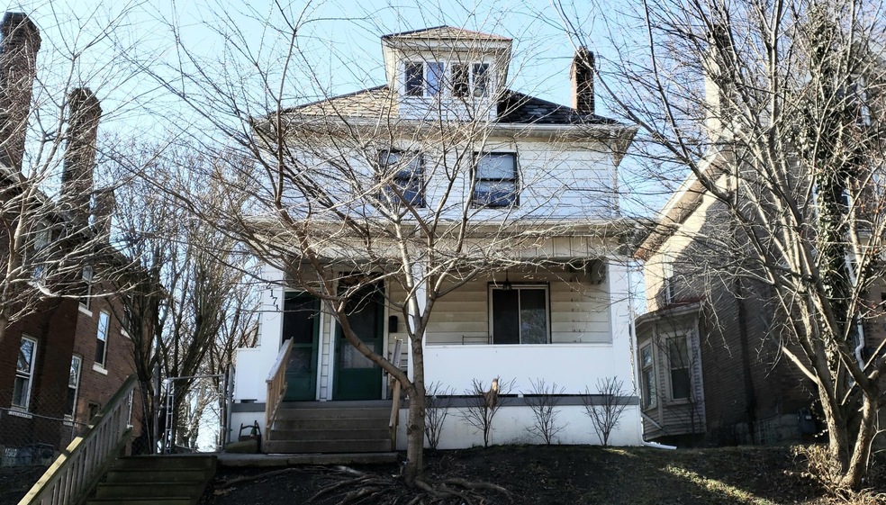 2171 N 4th St Front Ext