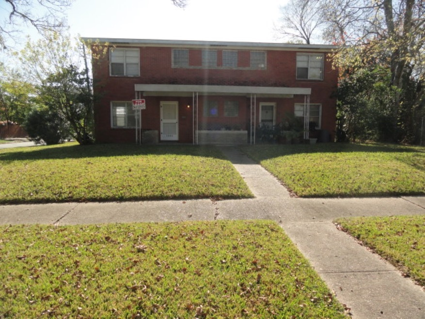 7446 Edna St, Houston, TX 77087 - photo 1