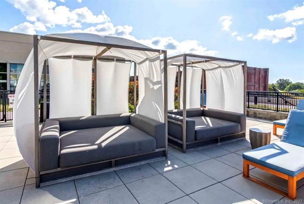 110 Towne St unit 918, Stamford, CT 06902 - photo 1