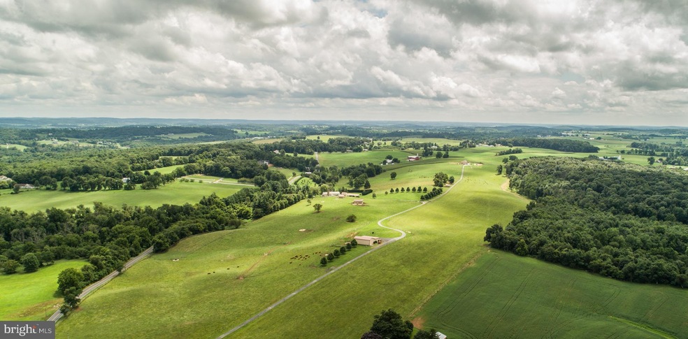 12622 Bunker Hill Rd, Union Bridge, MD 21791 - photo 1