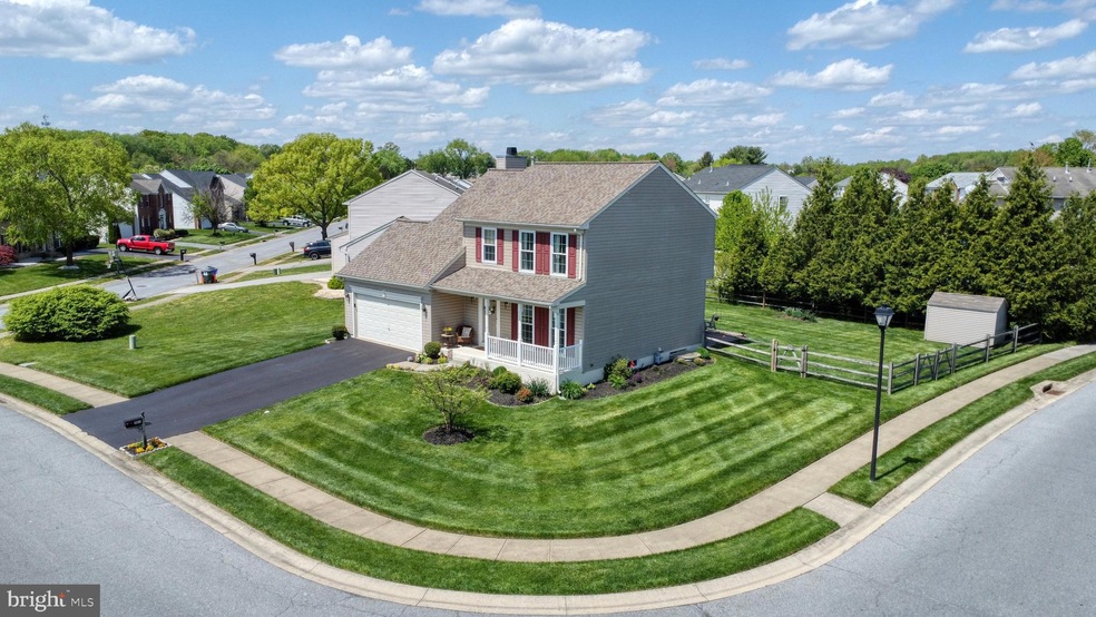 301 Treetop Cir, Bear, DE 19701 - photo 1