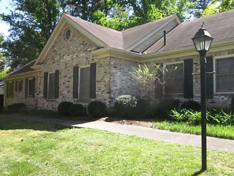 Exterior Front. Lovely ranch well kept ranch