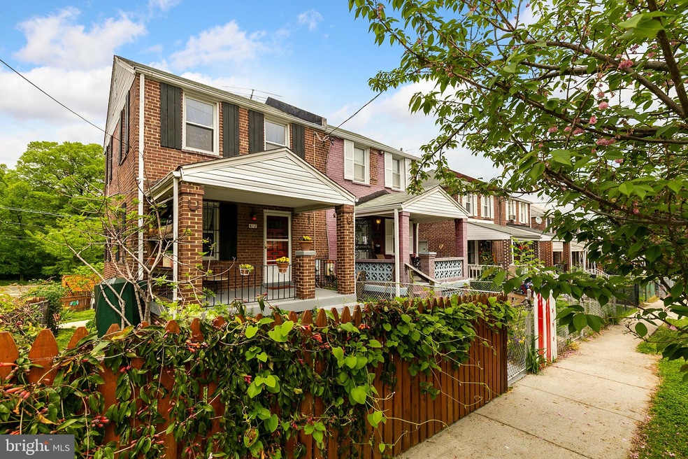 612 Farragut Place NE, Washington, DC 20017 - photo 1