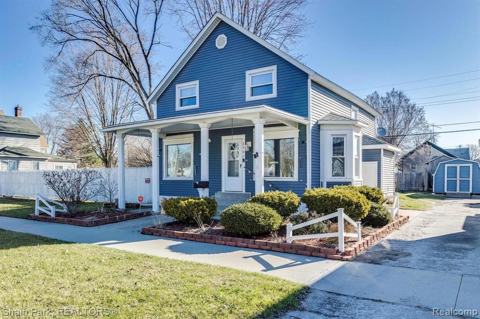 2506 Gratiot Ave, Port Huron, MI 48060 - photo 1