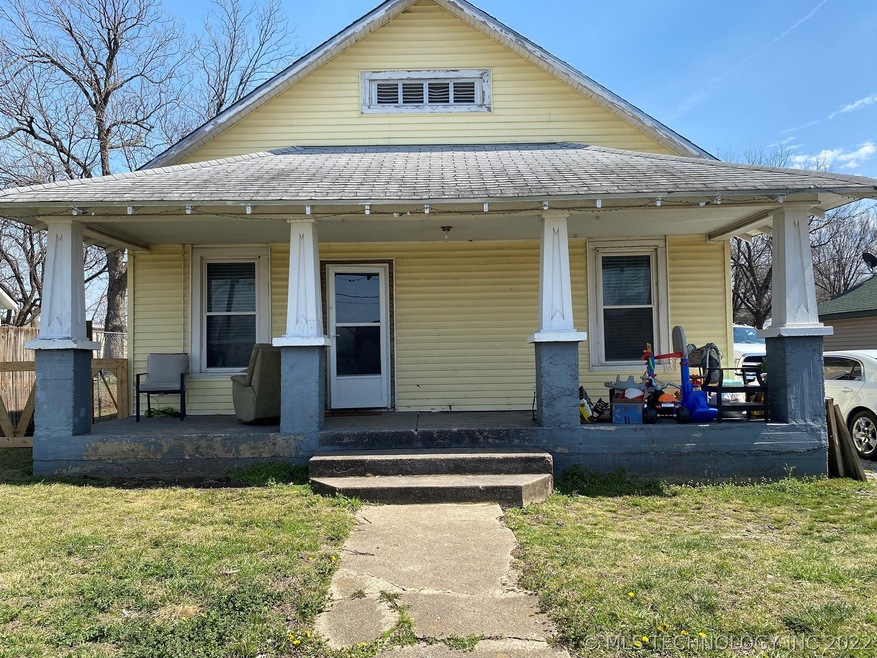 320 S Muskogee Ave, Claremore, OK 74017 - photo 1