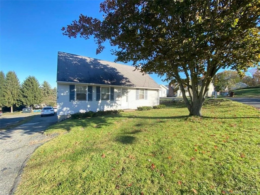 3 Fairfield Ave, Danbury, CT 06810 - photo 1