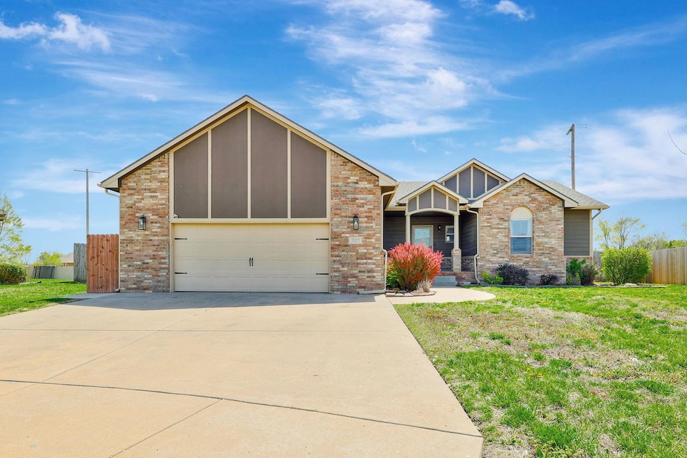 2025 E Clover Ct, Andover, KS 67002 - photo 1