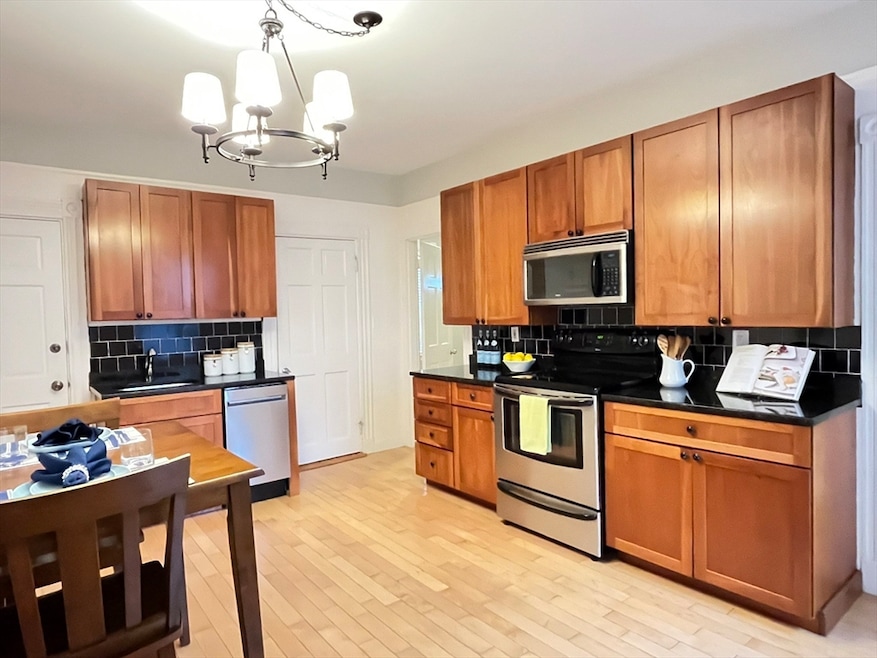 128 Chestnut St unit 1, Brookline, MA 02445 - photo 1