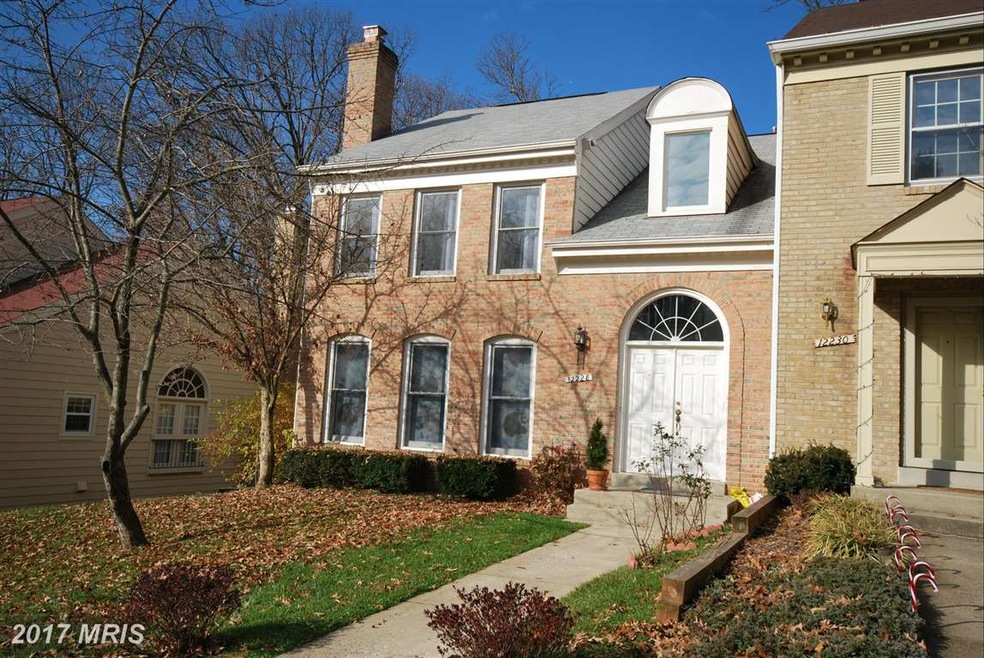 12228 Tildenwood Dr, Rockville, MD 20852 - photo 1