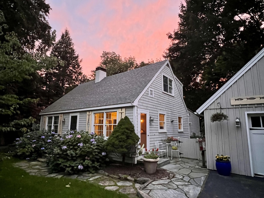 163 Chestnut St, Camden, ME 04843 - photo 1