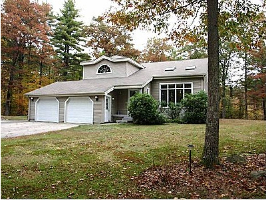 645 Pingree Hill Rd, Auburn, NH 03032 - photo 1