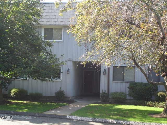 1205 Stratfield Rd unit 1205, Fairfield, CT 06825 - photo 1