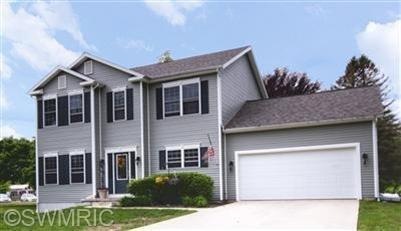 900 Beech St, Lowell, MI 49331 - photo 1