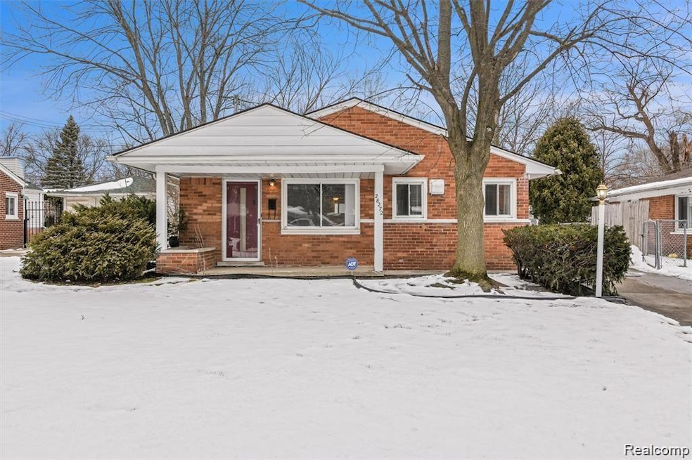 28272 Red Leaf Ln - Southfield0002.jpg