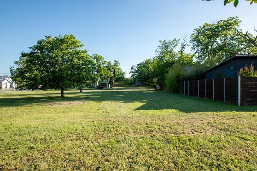 For Sale $325,000 • Co-Listing Agent