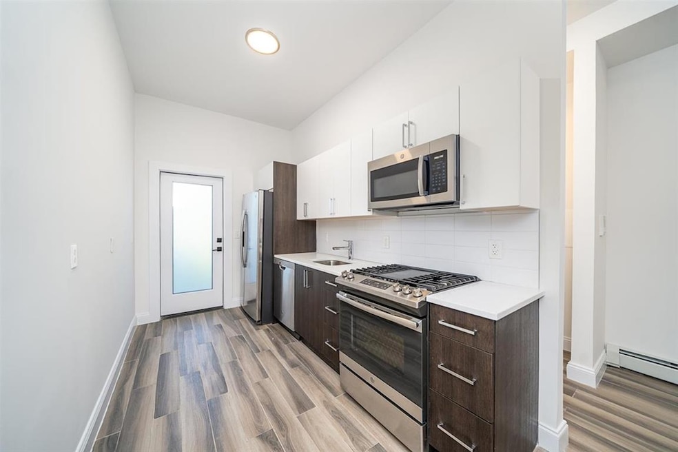 190 Congress St unit 1R, Jersey City, NJ 07307 - photo 1