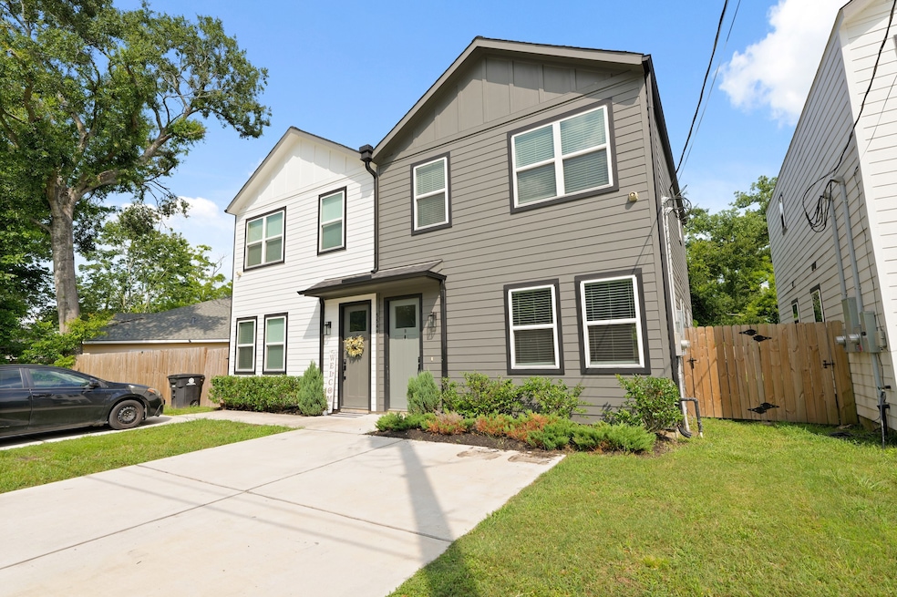 For Rent $1,549/month