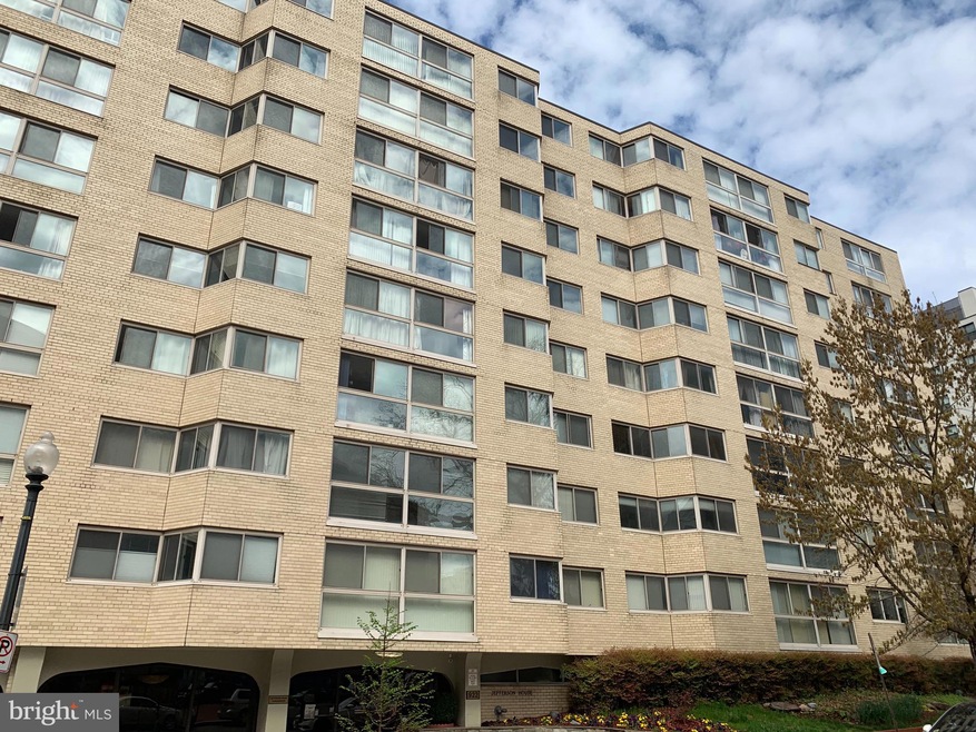 Jefferson House unit 801, Washington, DC 20037 - photo 1