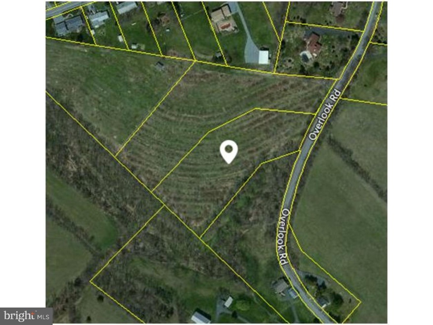 4880 Overlook Rd, Coplay, PA 18037 - photo 1