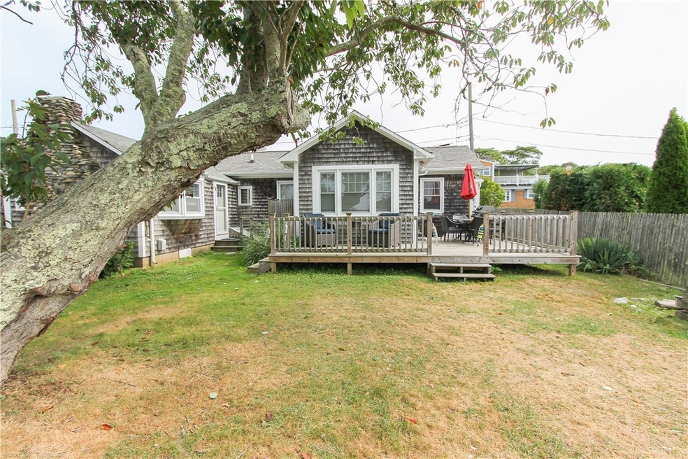 79 Crest St, Middletown, RI 02842 - photo 1