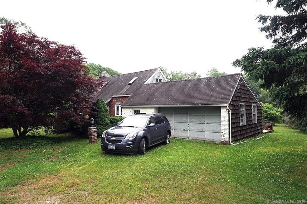 110 Rabbit Hill Rd, New Preston Marble Dale, CT 06777 - photo 1