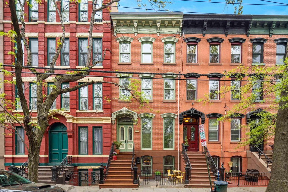 262 9th St, Jersey City, NJ 07302 - photo 1