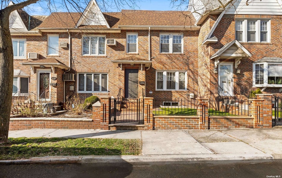 Sold $995,000 • Co-Listing Agent