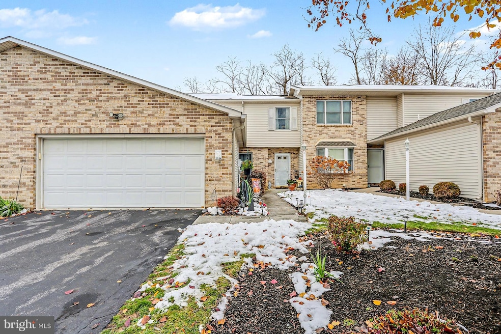 2704 Gateway Ct, Harrisburg, PA 17110 - photo 1