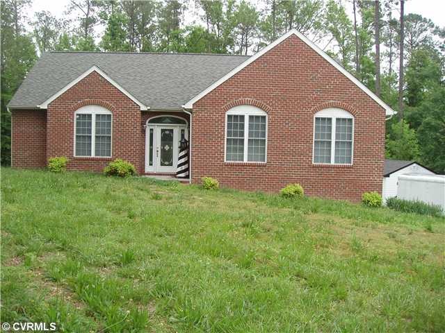 240 Parkwood Dr, Aylett, VA 23009 - photo 1