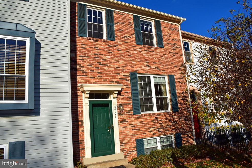 5708 Mason Bluff Dr, Burke, VA 22015 - photo 1