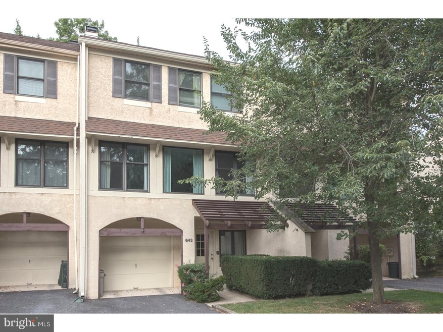 643 Niblick Ln unit 23, Wallingford, PA 19086 - photo 1