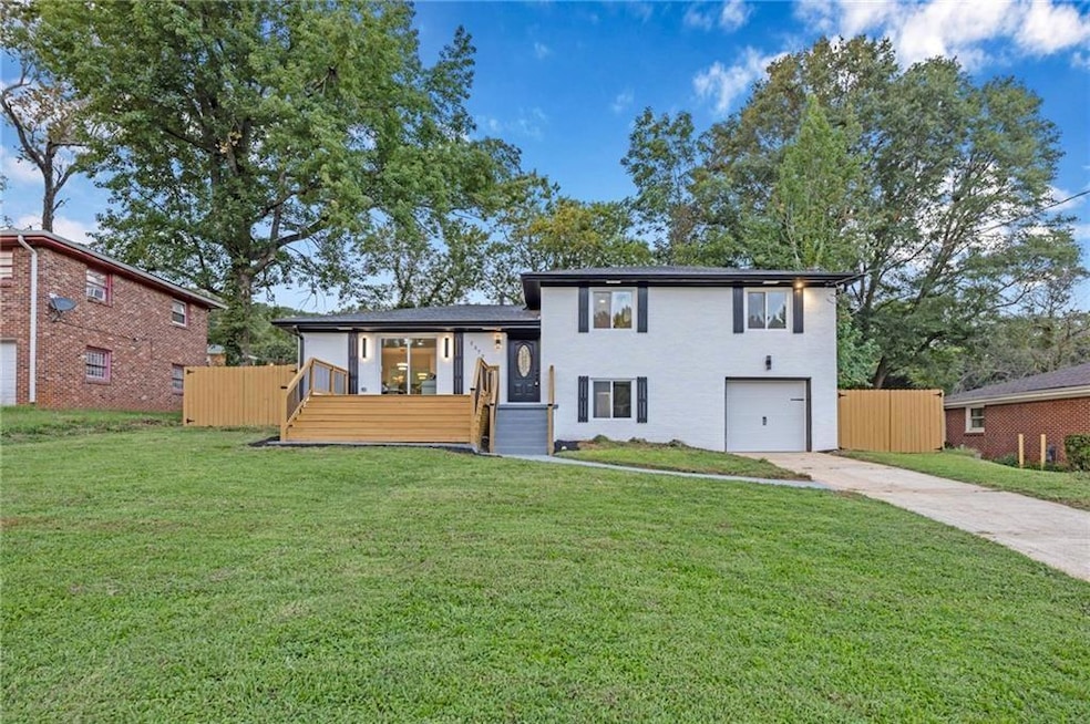 2377 Fontaine Cir, Decatur, GA 30032 - photo 1