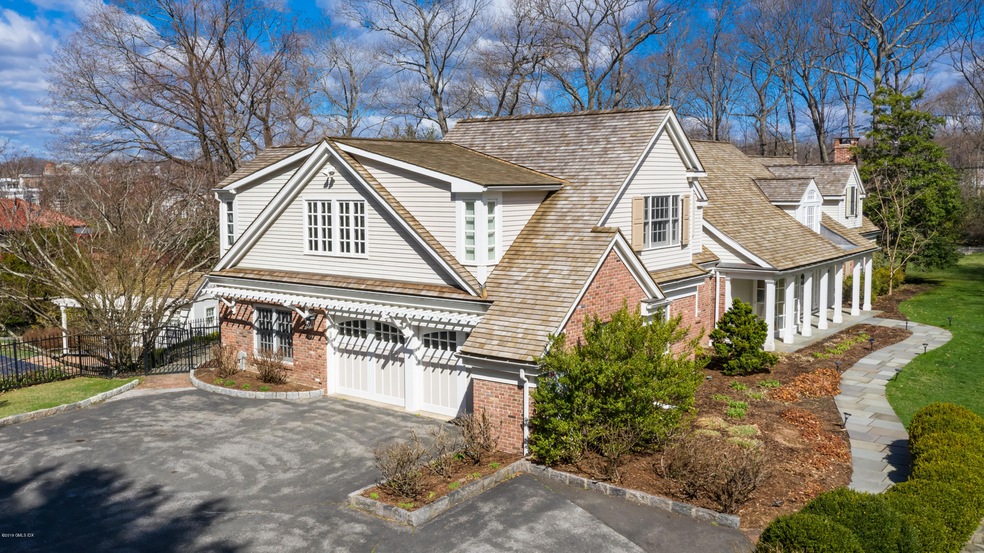 2 Lakewood Cir S, Greenwich, CT 06830 - photo 1