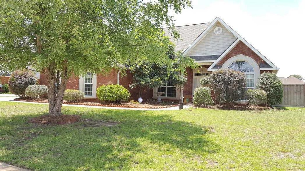 603 Twelve Oaks Dr, Warner Robins, GA 31088 - photo 1