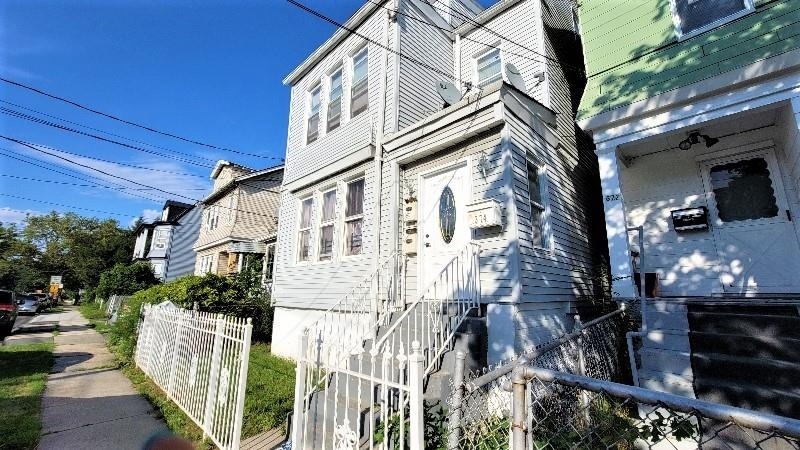 374 Myrtle Ave, Irvington, NJ 07111 - photo 1