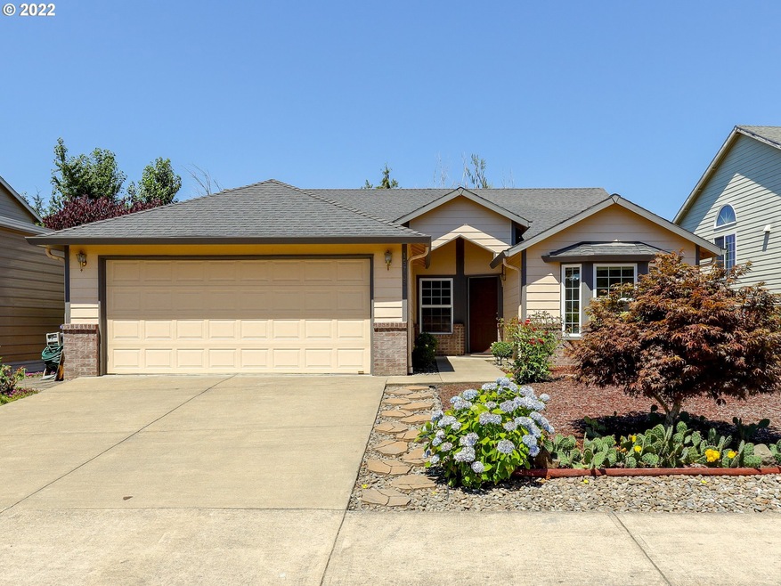 15703 SE Upman Way, Damascus, OR 97089 - photo 1
